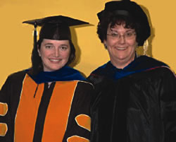 Anne Cummings (L) and Leslie Schrier.