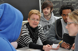 Professor Amy Shoultz and Tate students